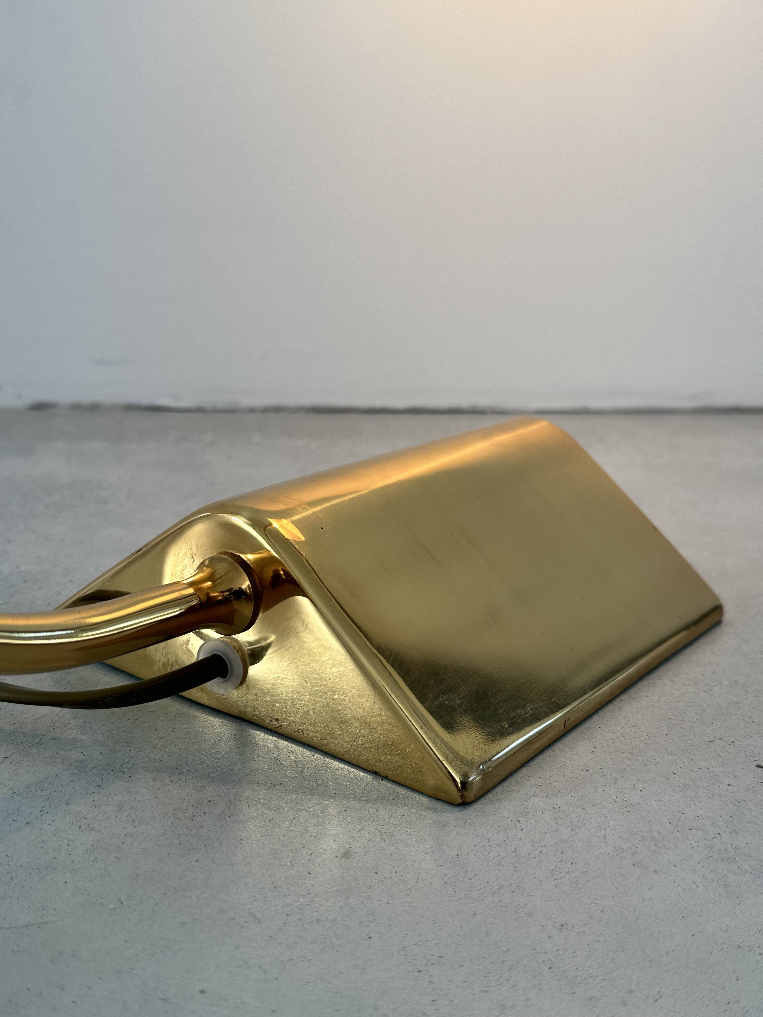 Lampe design de bureau ou de table Vintage en laiton de Boulanger Belgique 1970