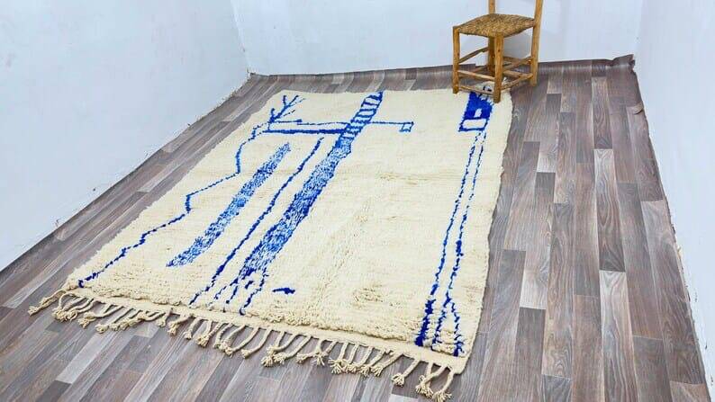 Handmade traditional natural wool rug size 3/4 m