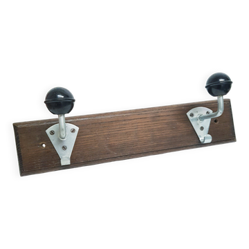 Vieux crochets d'école en bakélite