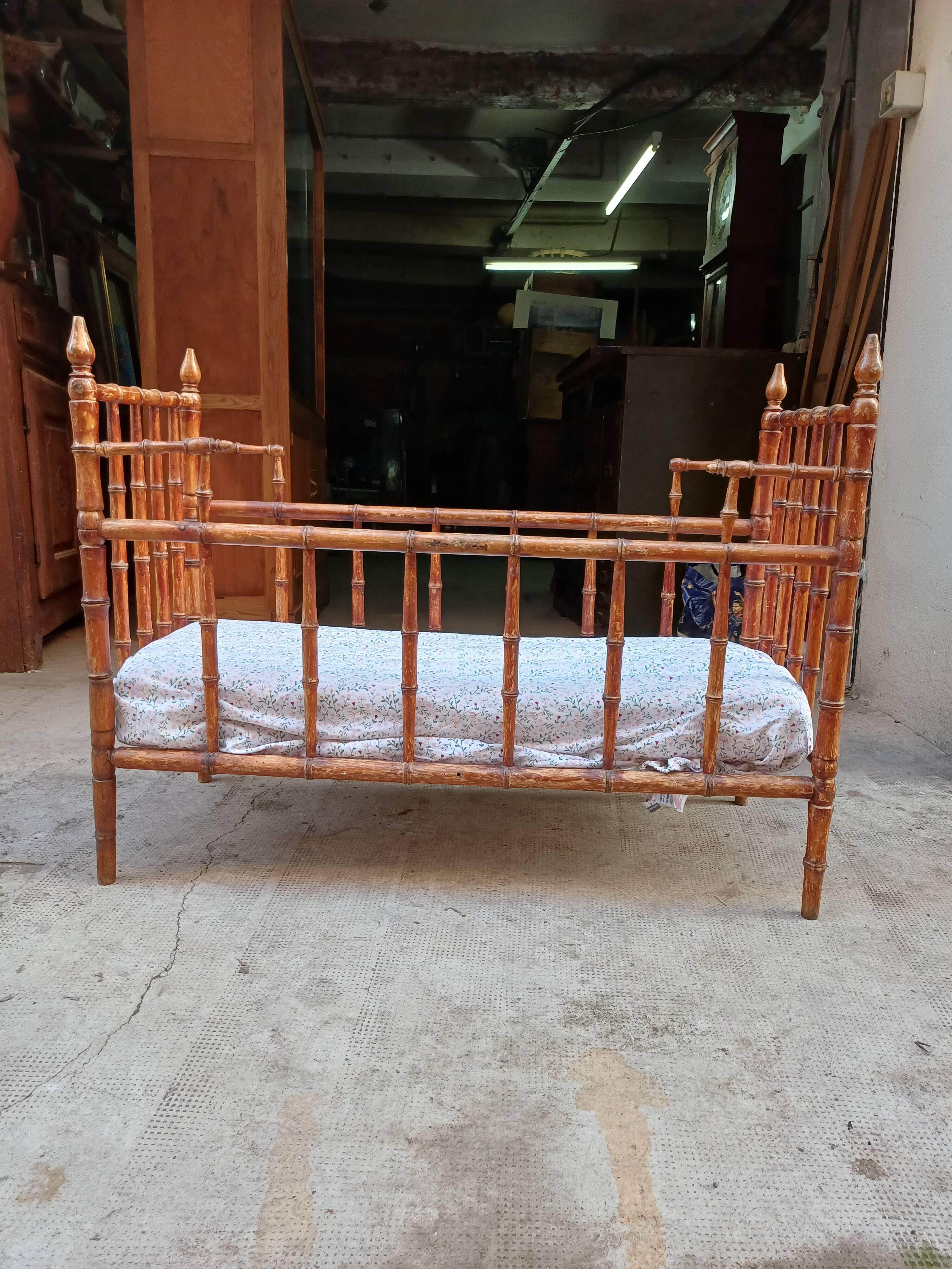 Charming wooden baby bed, 19th century style, faux bamboo