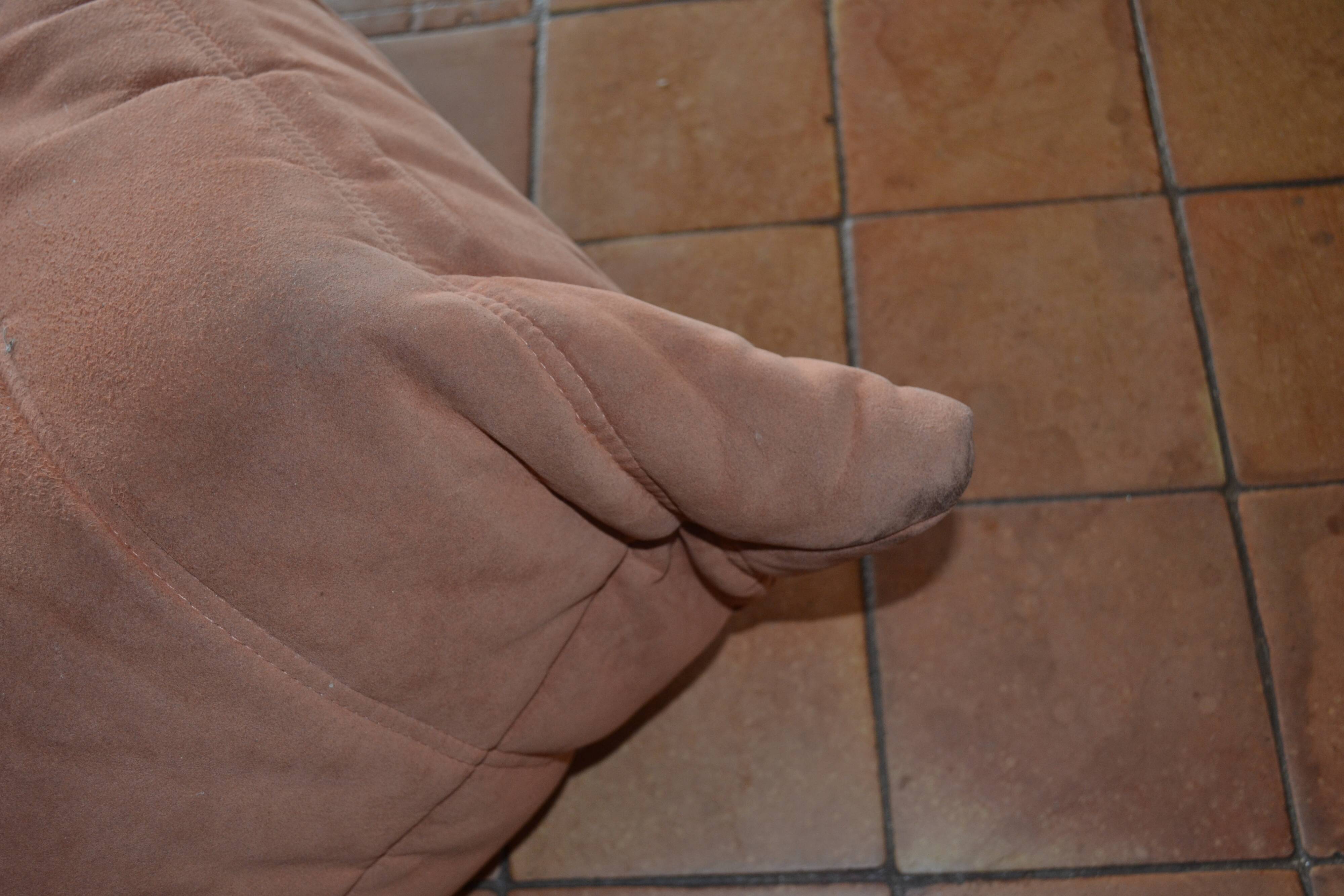 Togo alcantara sofa Micel Durcaroy