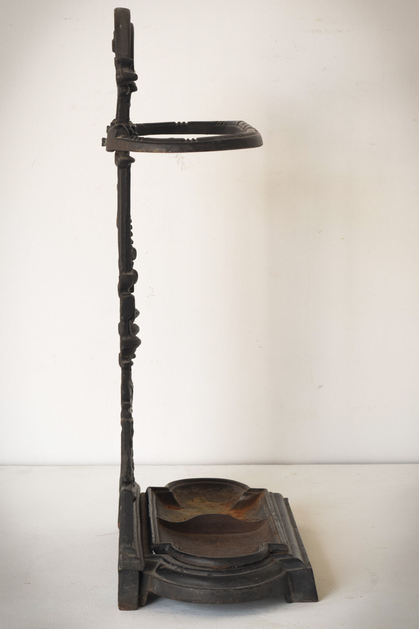 Victorian cast iron stick stand