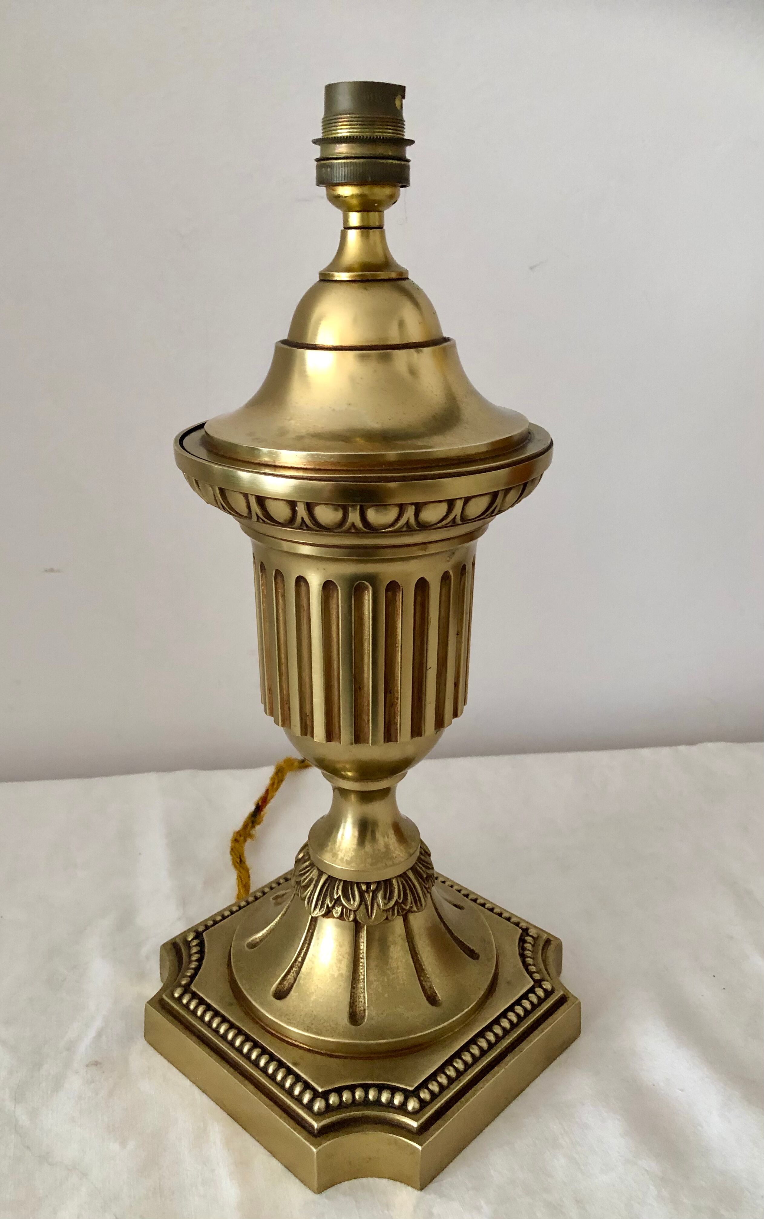 Lamp foot in retro American bronze vintage year 50.