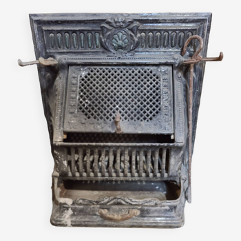 Ancient salamander stove