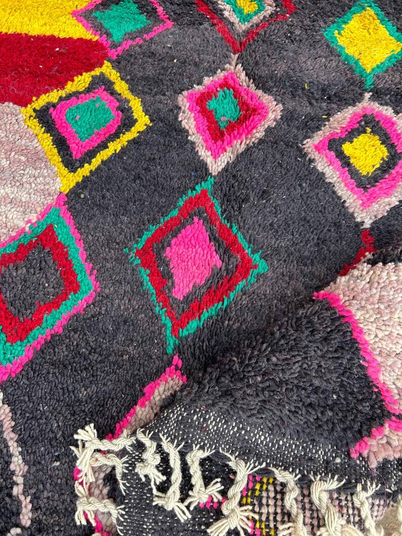 Moroccan handcrafted rug 250cm x 150cm