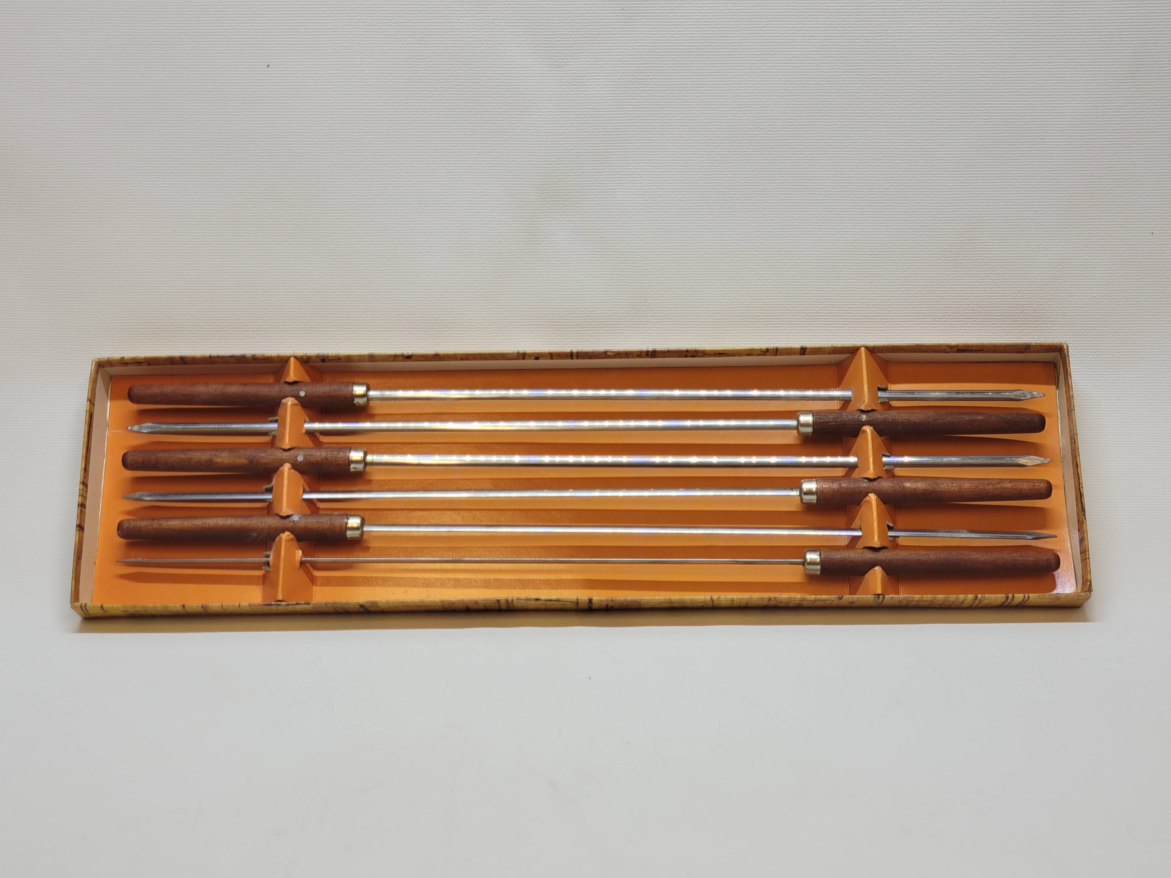 Set of 6 vintage skewers in stainless steel and wood in their box