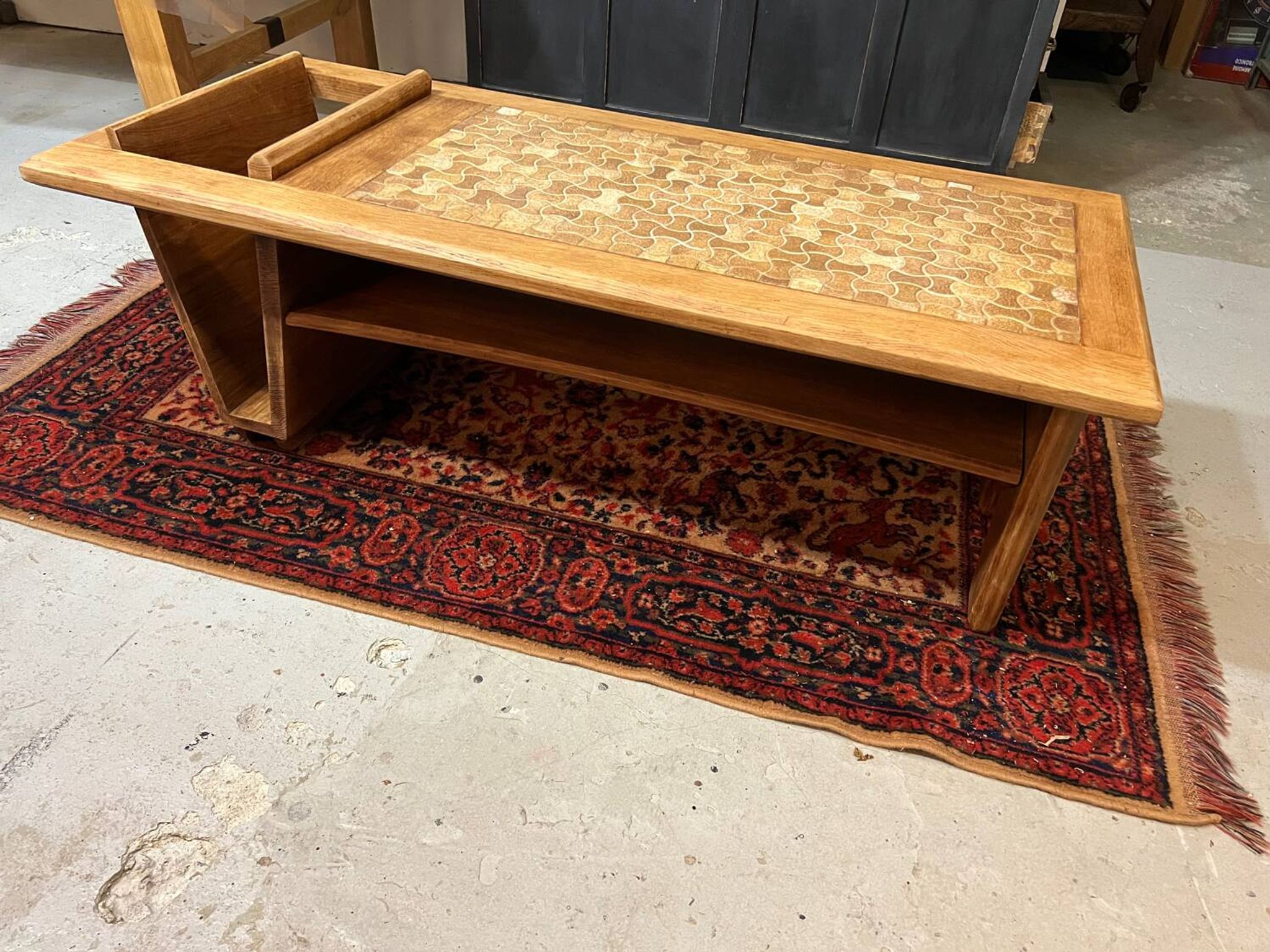Table basse en chêne éditée par Votre maison