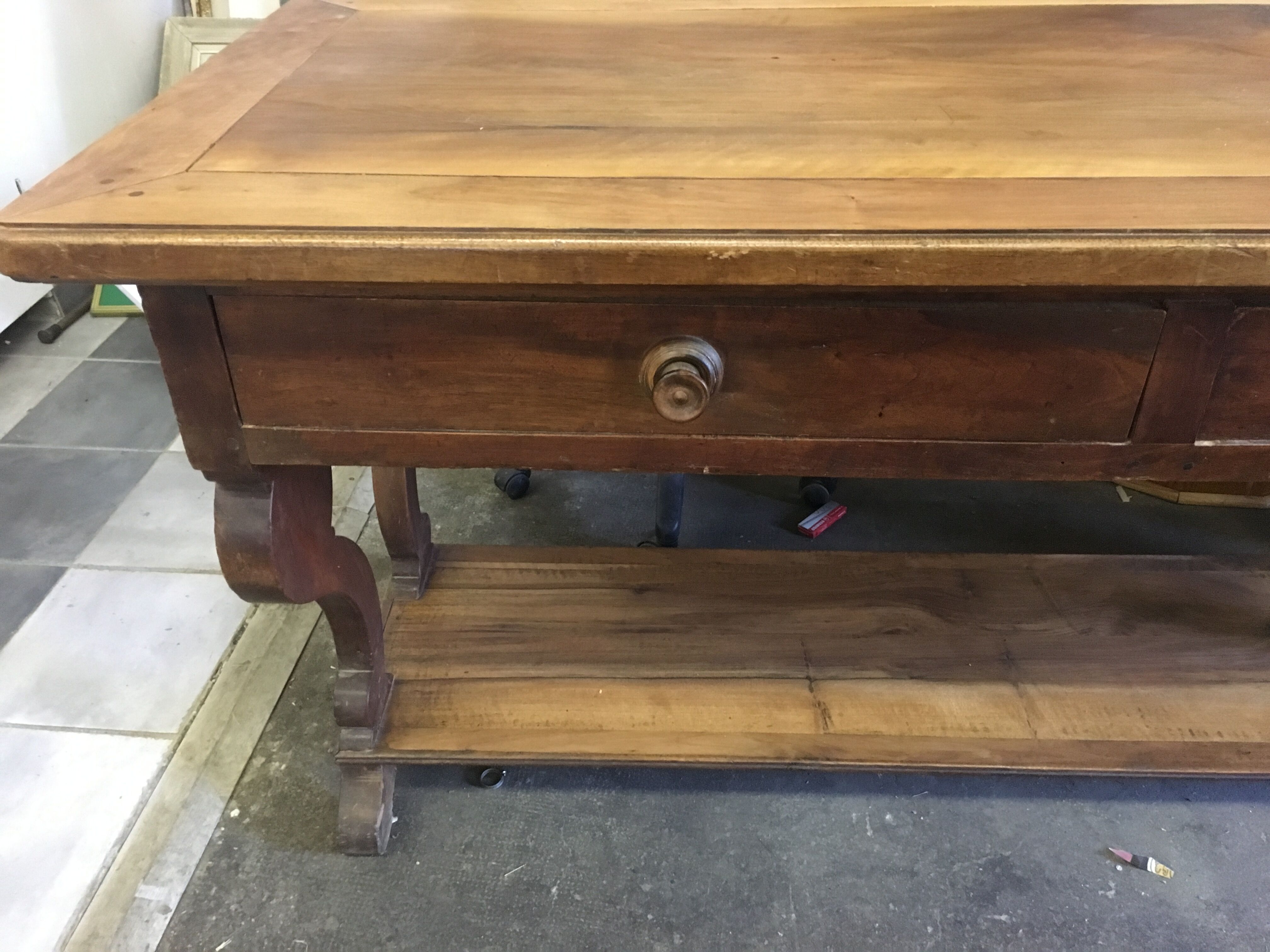 Walnut table draper XIX century