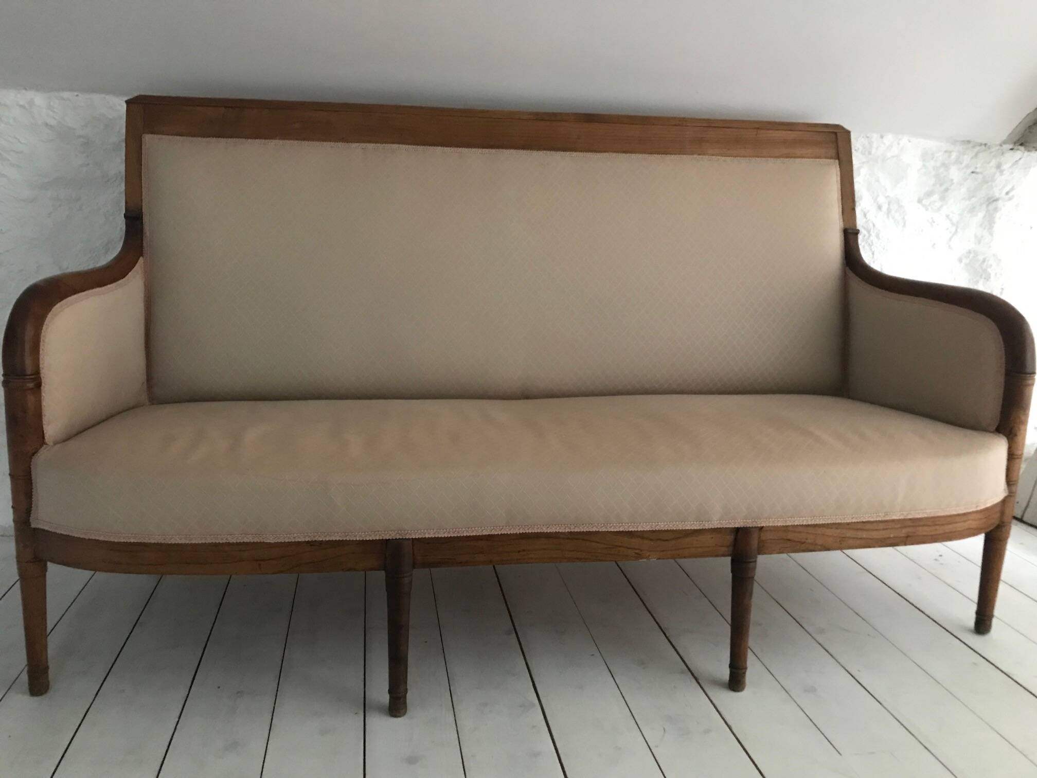 Directoire-Restoration period banquette