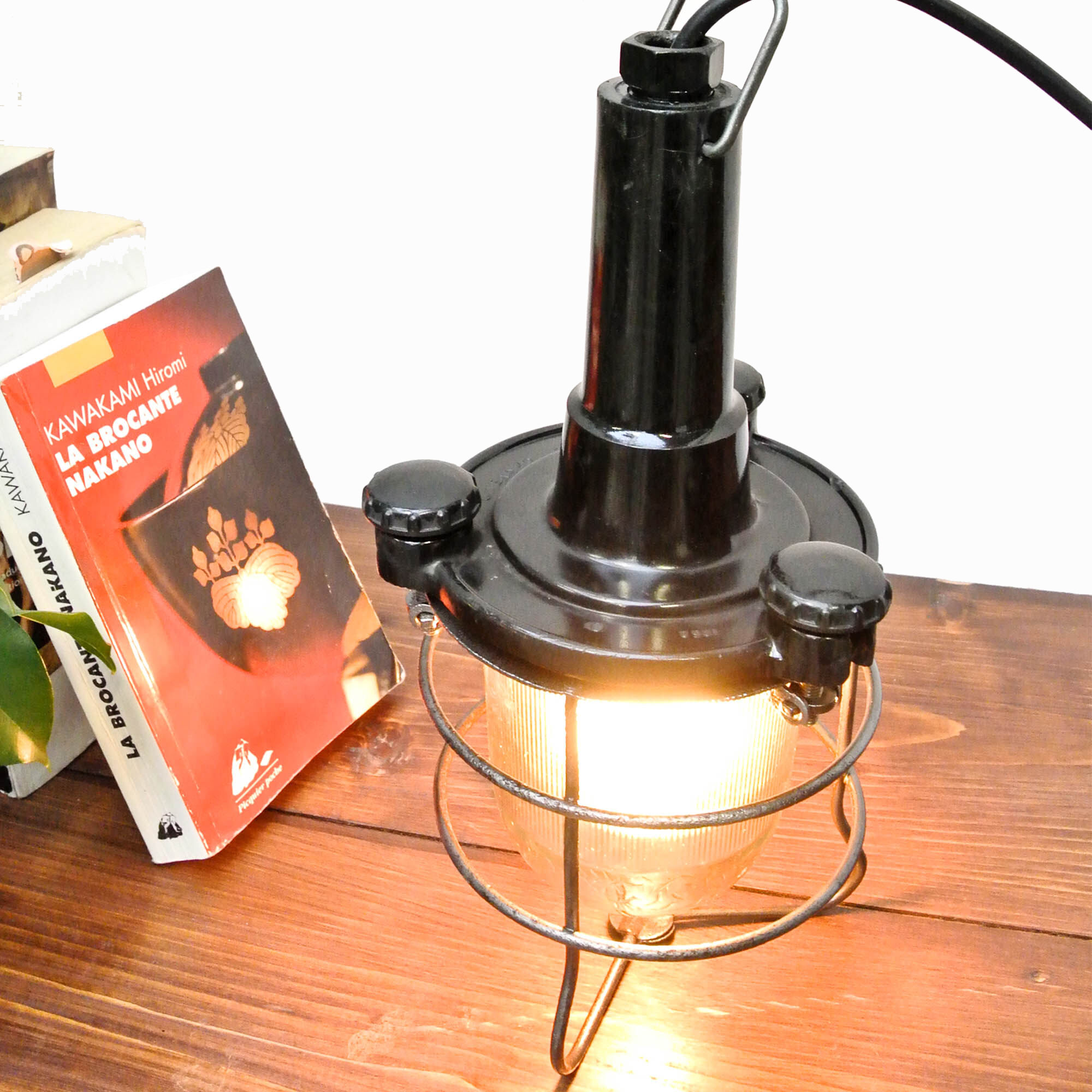 Black bakelite hand lamp