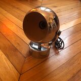 Eye ball table lamp