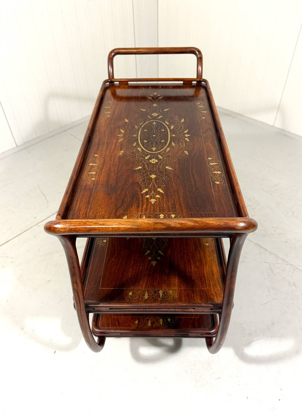 Anglo-Indian teak serving trolley with brass inlays from the 1930s-1940s.