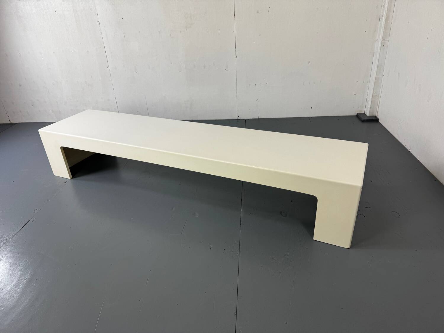 Space Age Modernist White Long Bench, Coffee Table 1970s
