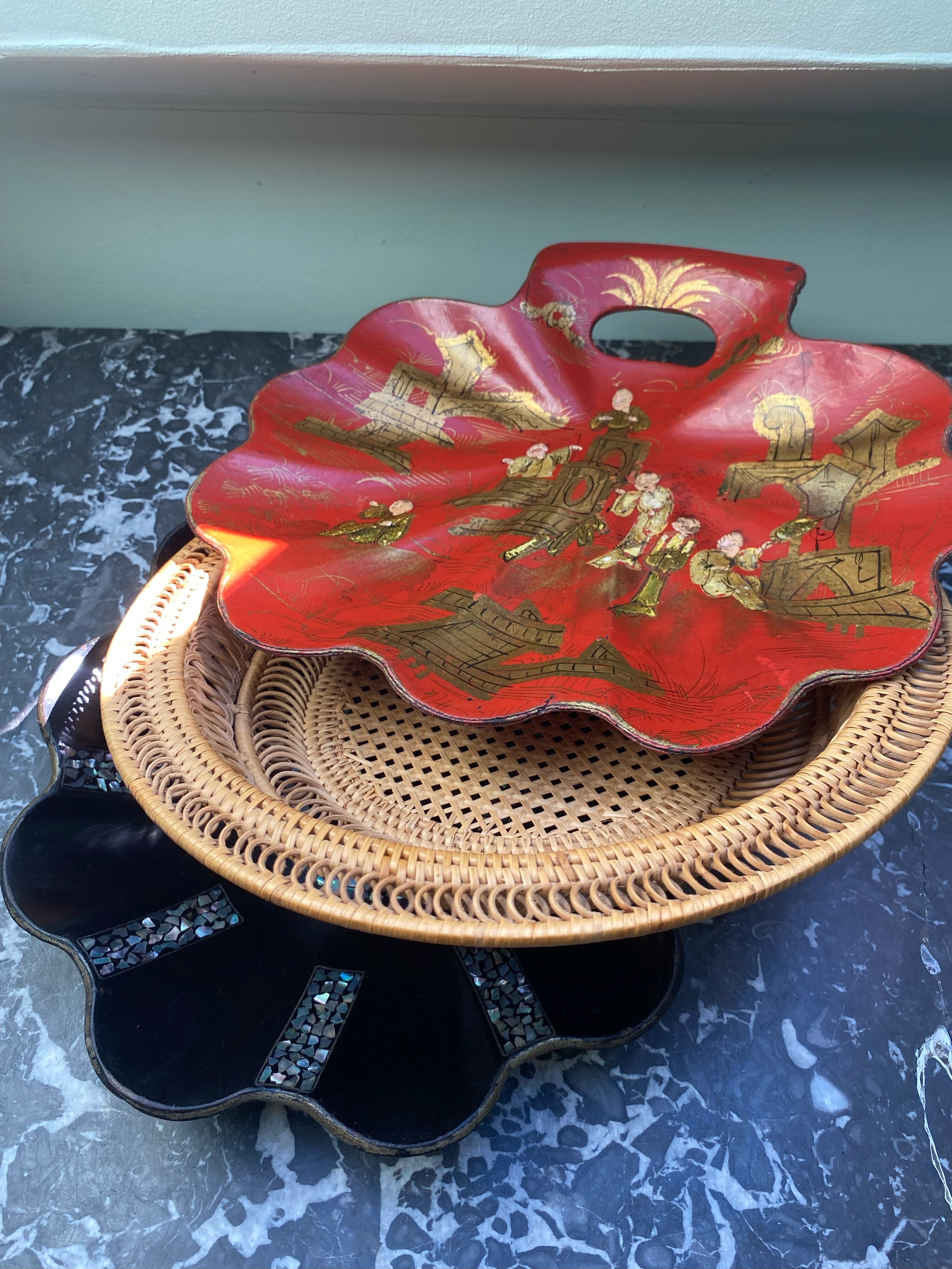 Braided straw basket