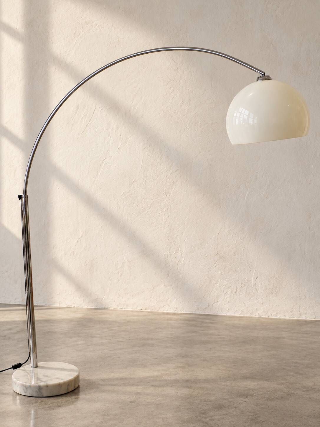 Arc floor lamp with marble base design