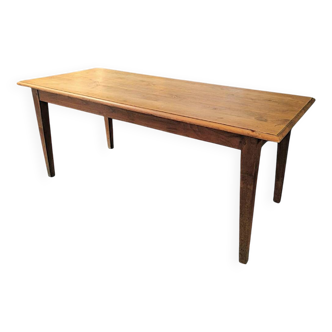 Farm table