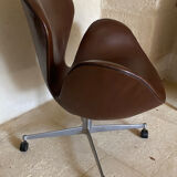 2 office armchairs + Settee / Swan sofa by Arne Jacobsen for Fritz Hansen, original leather