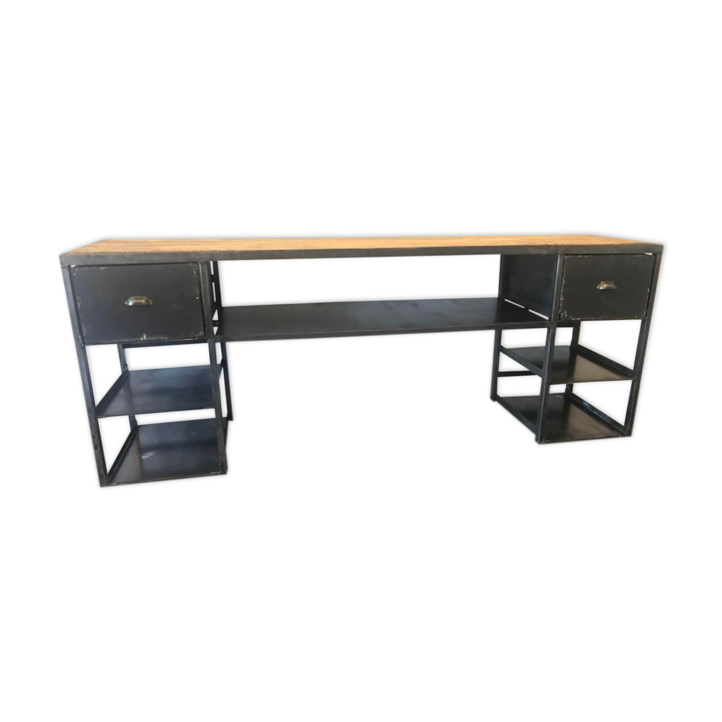 Industrial establishment