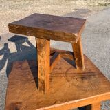 Coffee table and its brutalist style raw wood stool