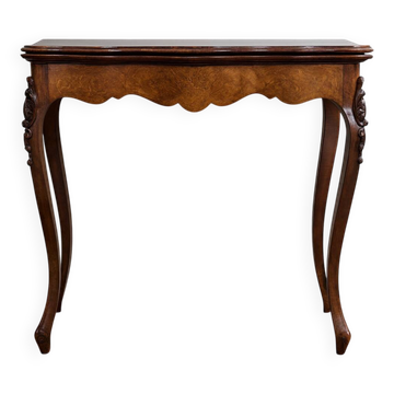 Table a jeux style Louis XV en marquéterie et acajou
