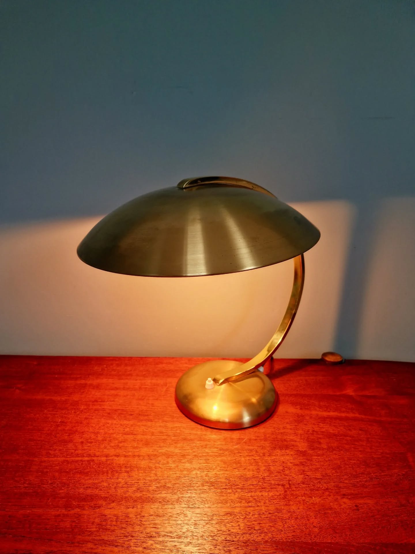 Bauhaus desk lamp in brass, Egon Hillebrand, 1930