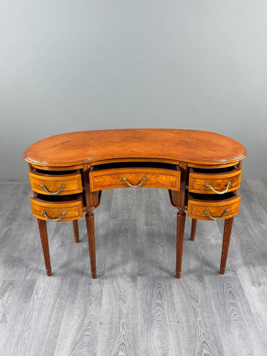 Bureau de dame de style Louis XVI, XIXe siècle