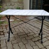 Bistro table in white marble and cast iron 1900