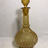Carafe en verre moulé jaune forme géométrique bouchon