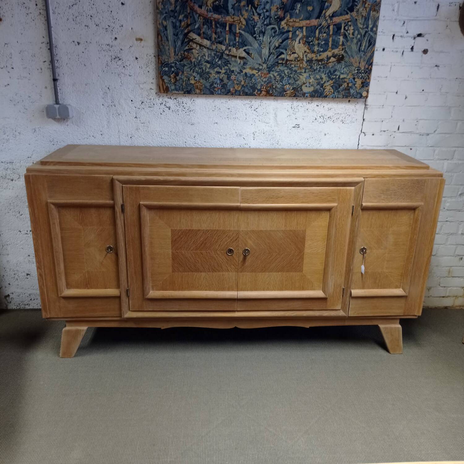 Sideboard