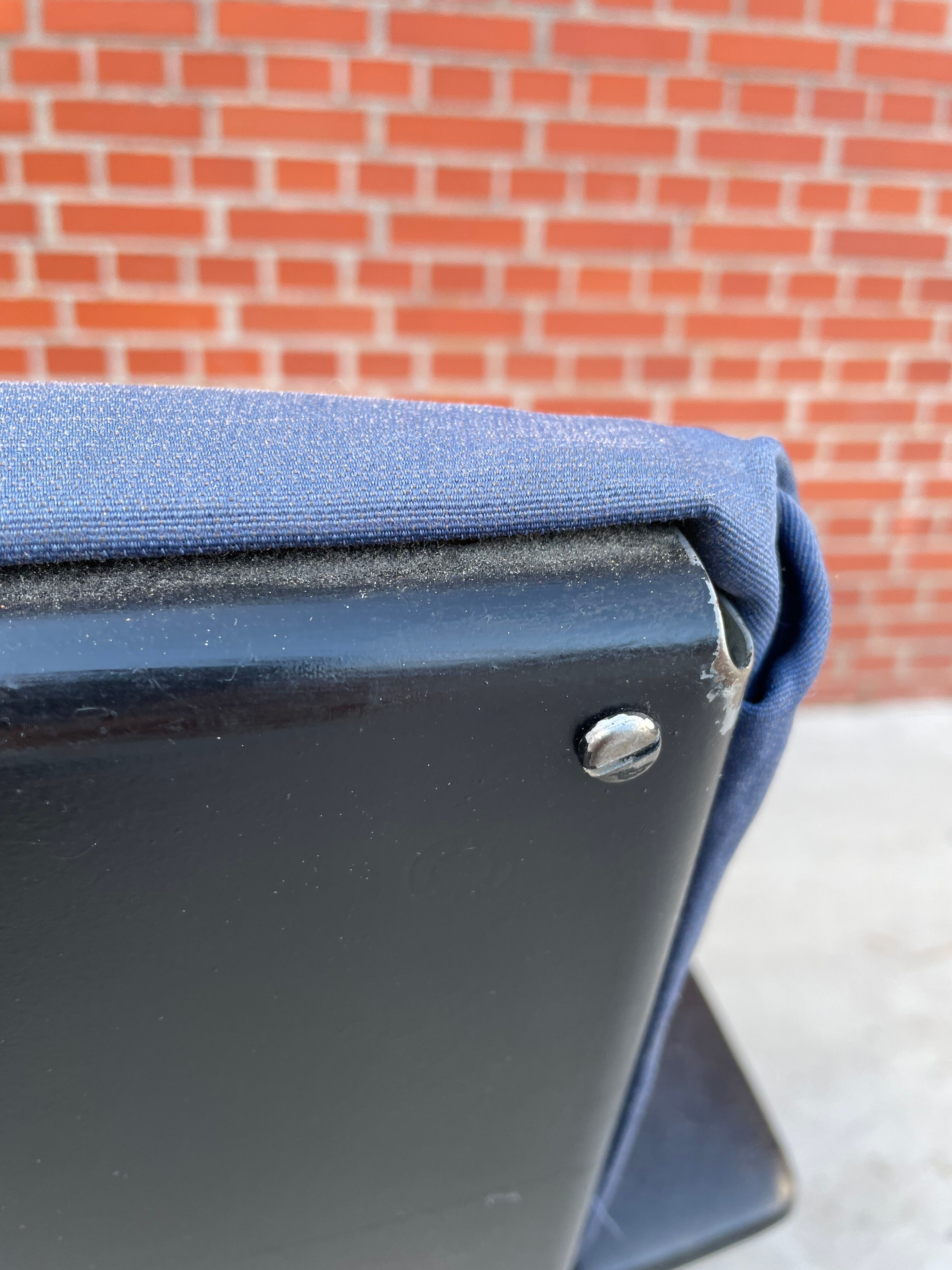 set of 2 Repose armchairs by Friso Kramer for Ahrend de Cirkel