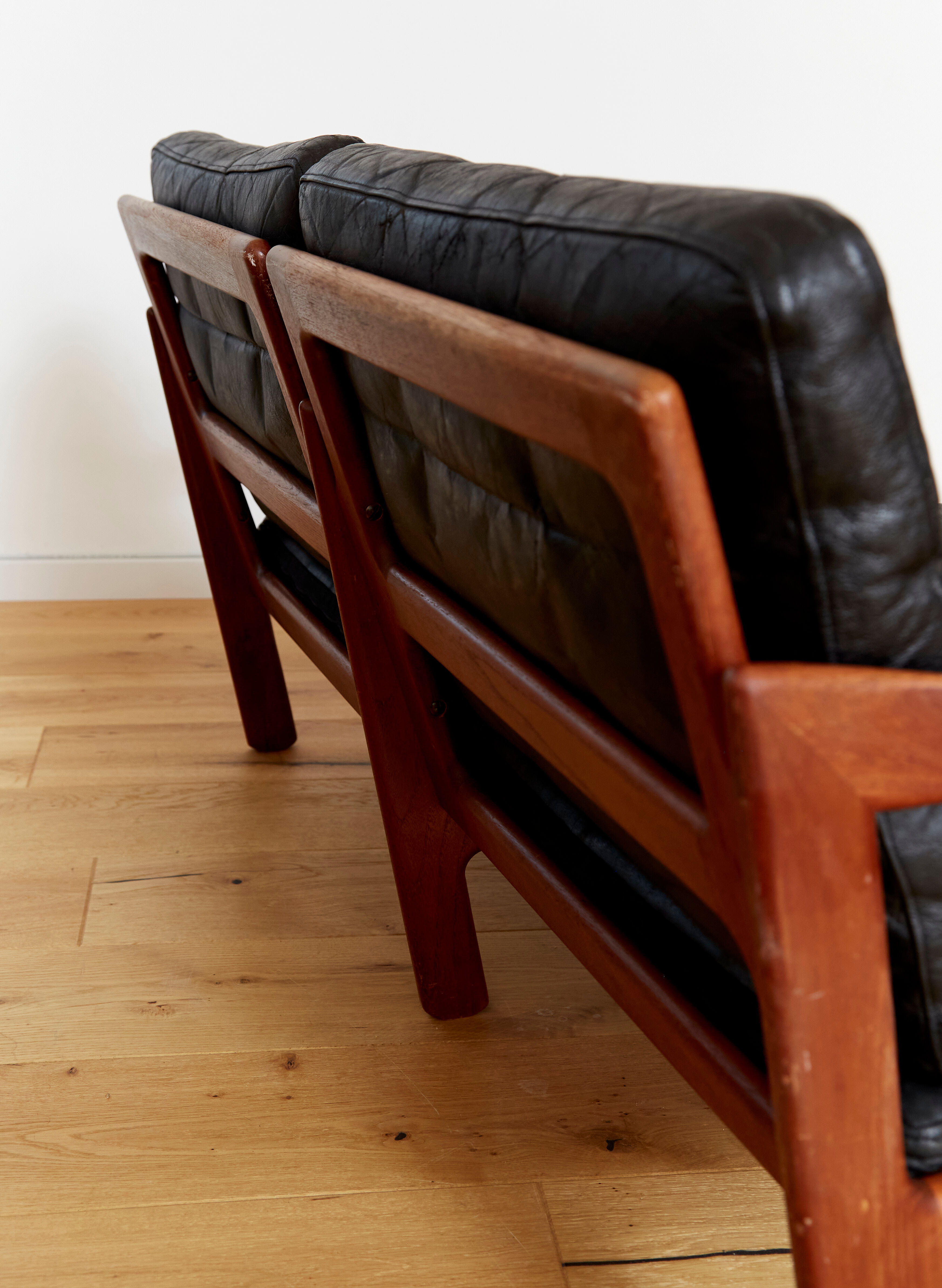 llum Wikkelsø Sofa for Niels Eilersen