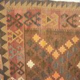 Vintage Anatolian kilim rug 170x96 cm made of natural wools.