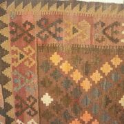 Vintage Anatolian kilim rug 170x96 cm made of natural wools.