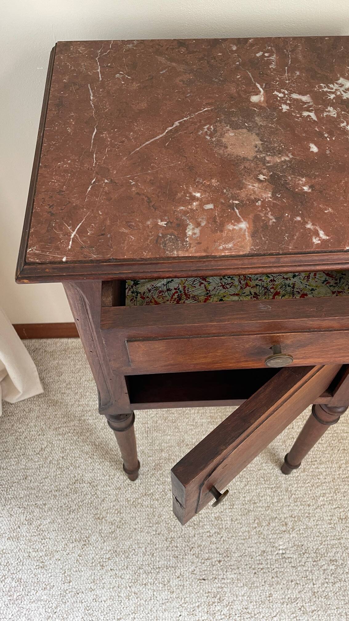 Antique bedside table in wood and marble