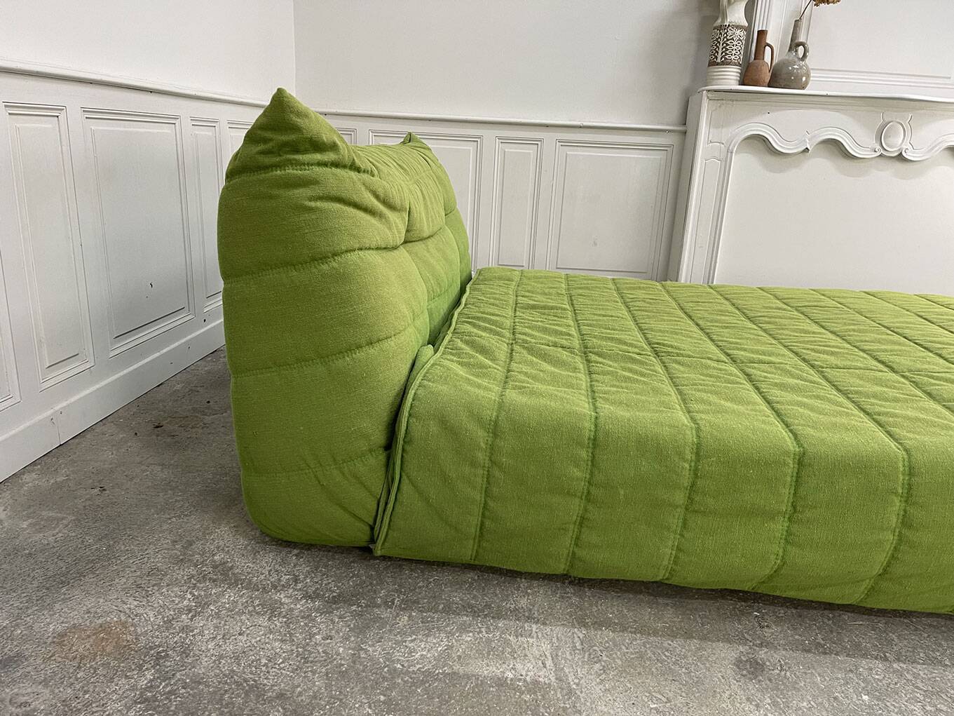 Vintage Green Togo Bed