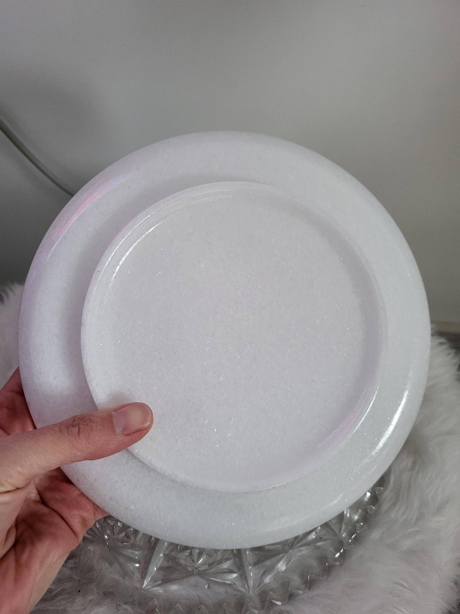 Small white jade service