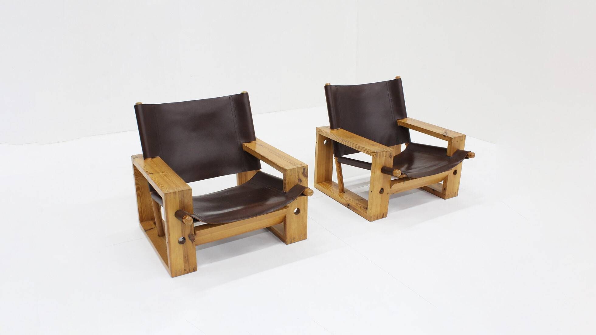 Ate van Apeldoorn pair of lounge chairs for Houtwerk Hattem, Netherlands 1960s