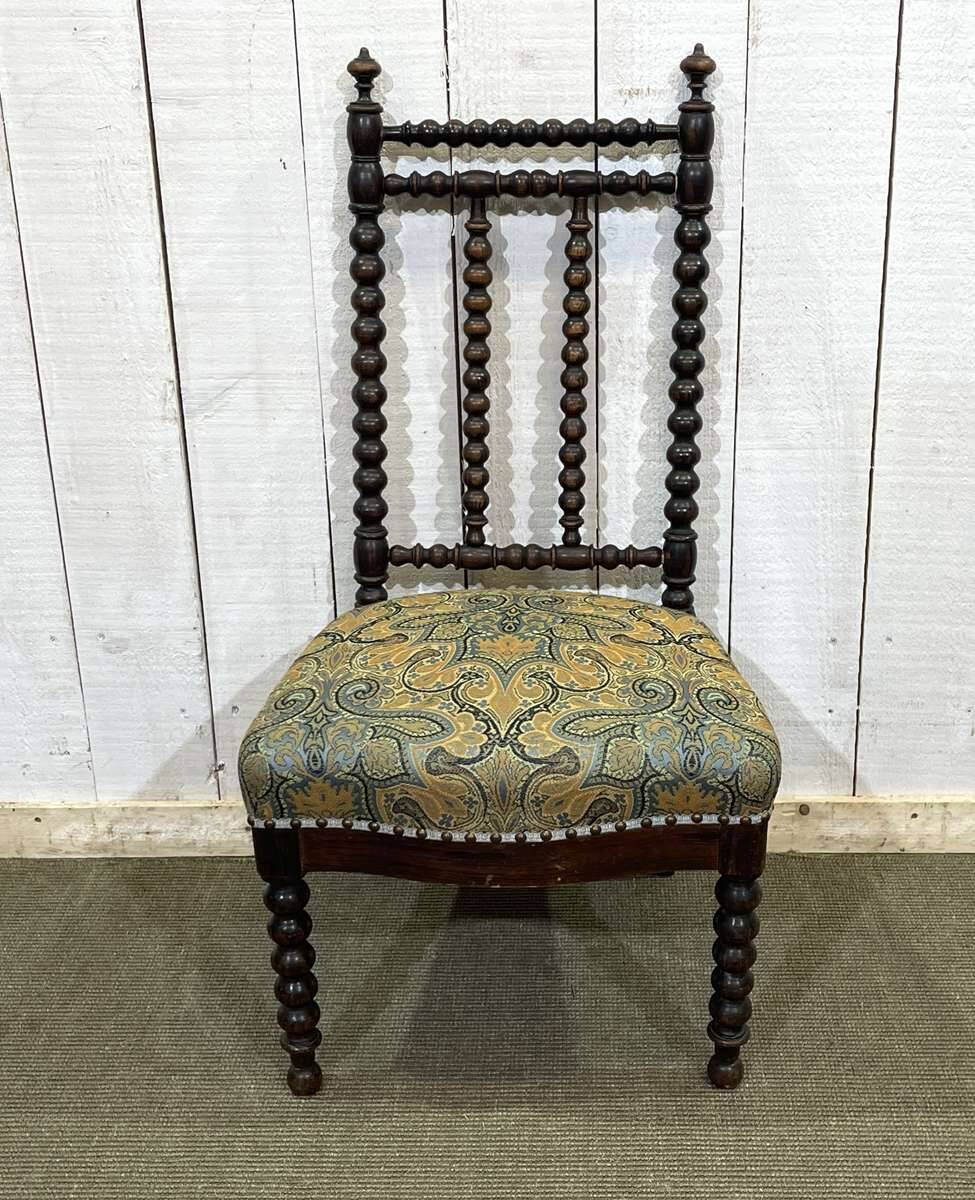 Chair in turned wood and rosewood veneer, early 20th century