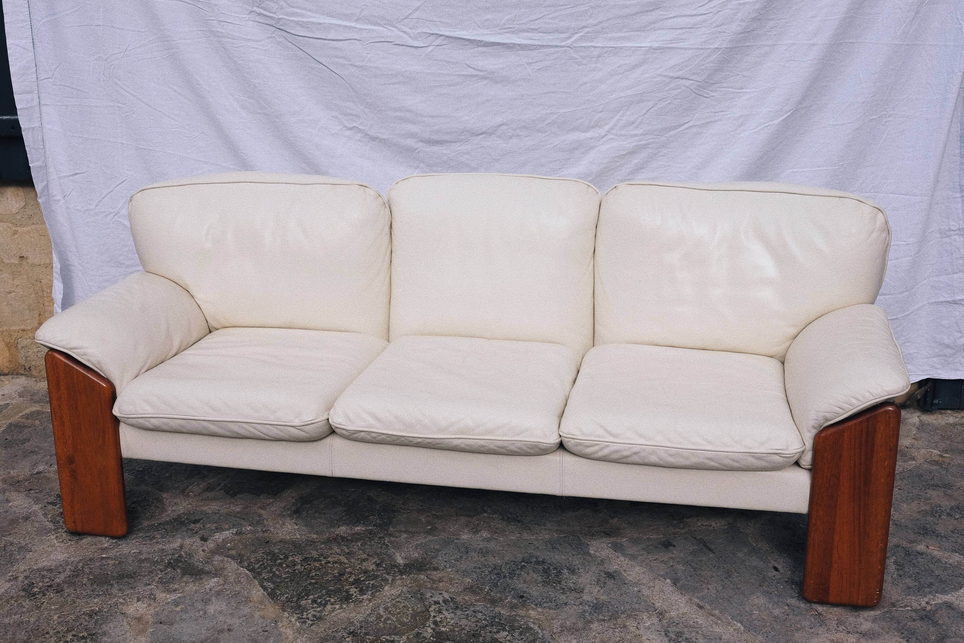 Sapporo sofa by Mario Marenco for Mobilgirgi 1970s