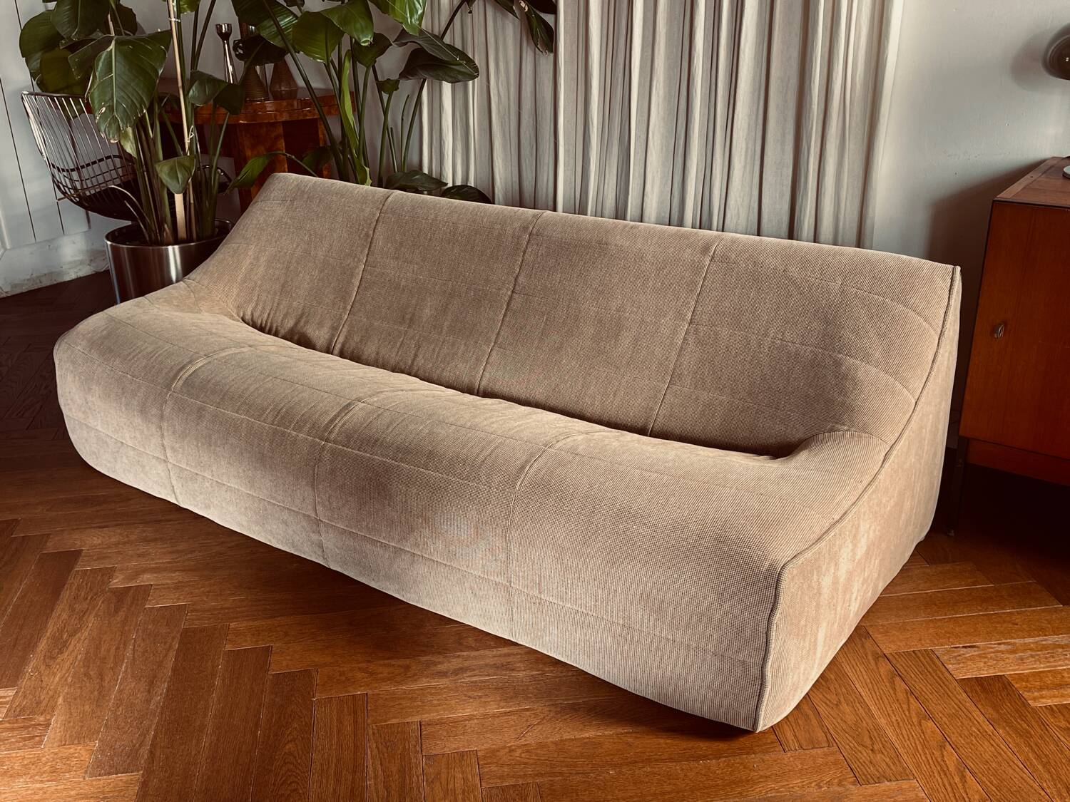 Adria vintage 3-seater sofa and armchair by Ligne Roset.
