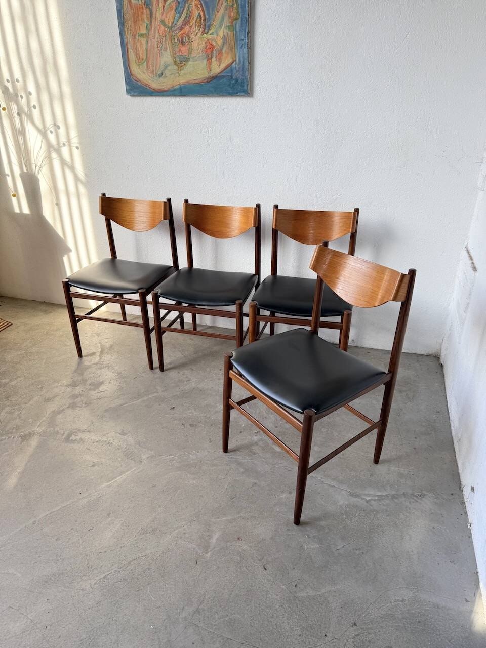 Set of 4 Italian chairs by Gianfranco Frattini.