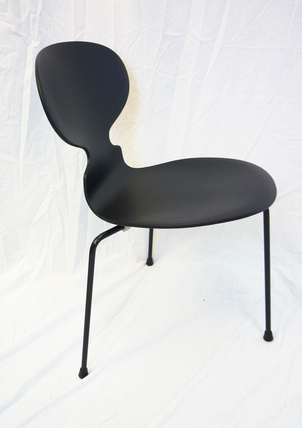 Chaise modèle 3100  "Ant Chair" de Arne Jacobsen