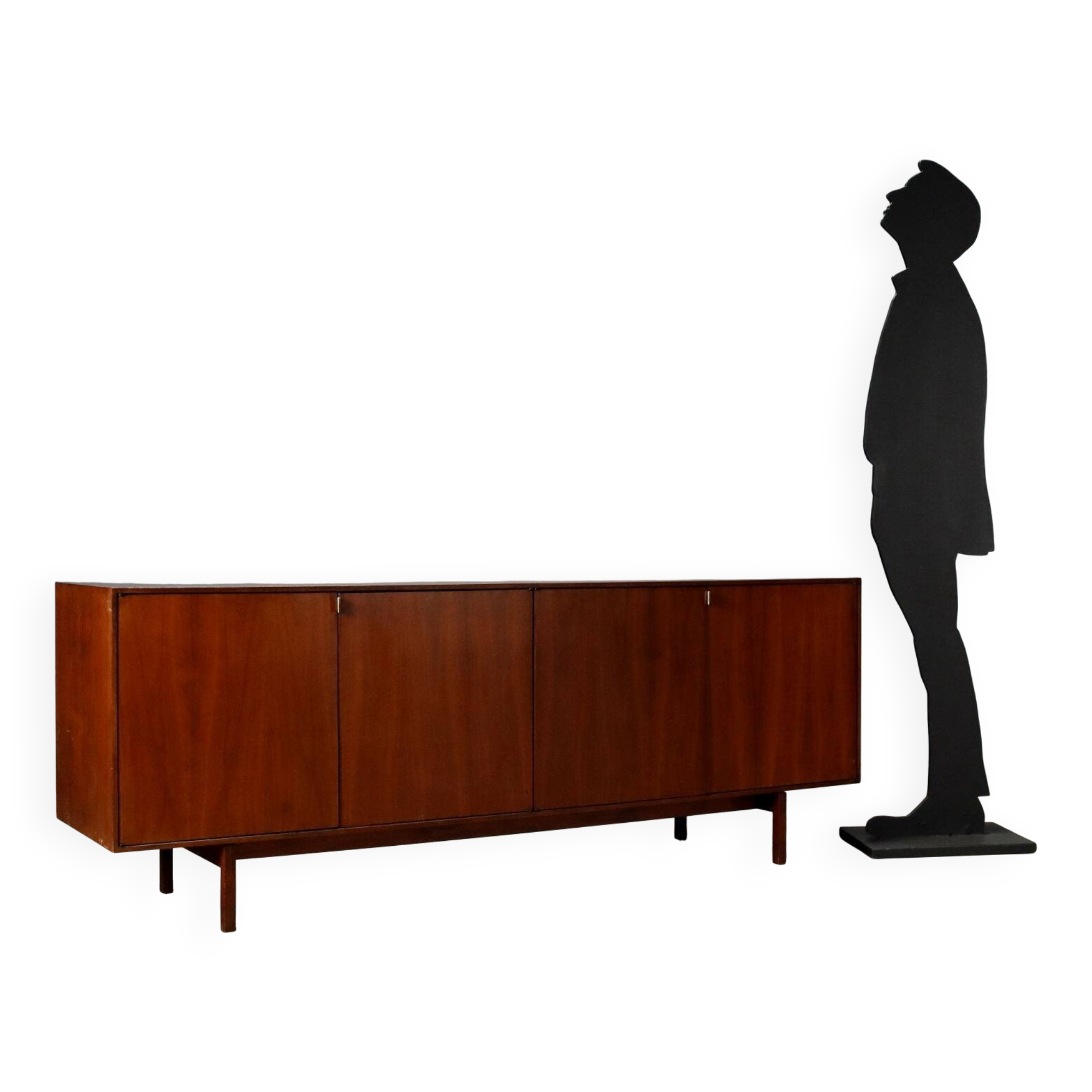 Vintage low sideboard in walnut veneer, Italian design, 1960s original