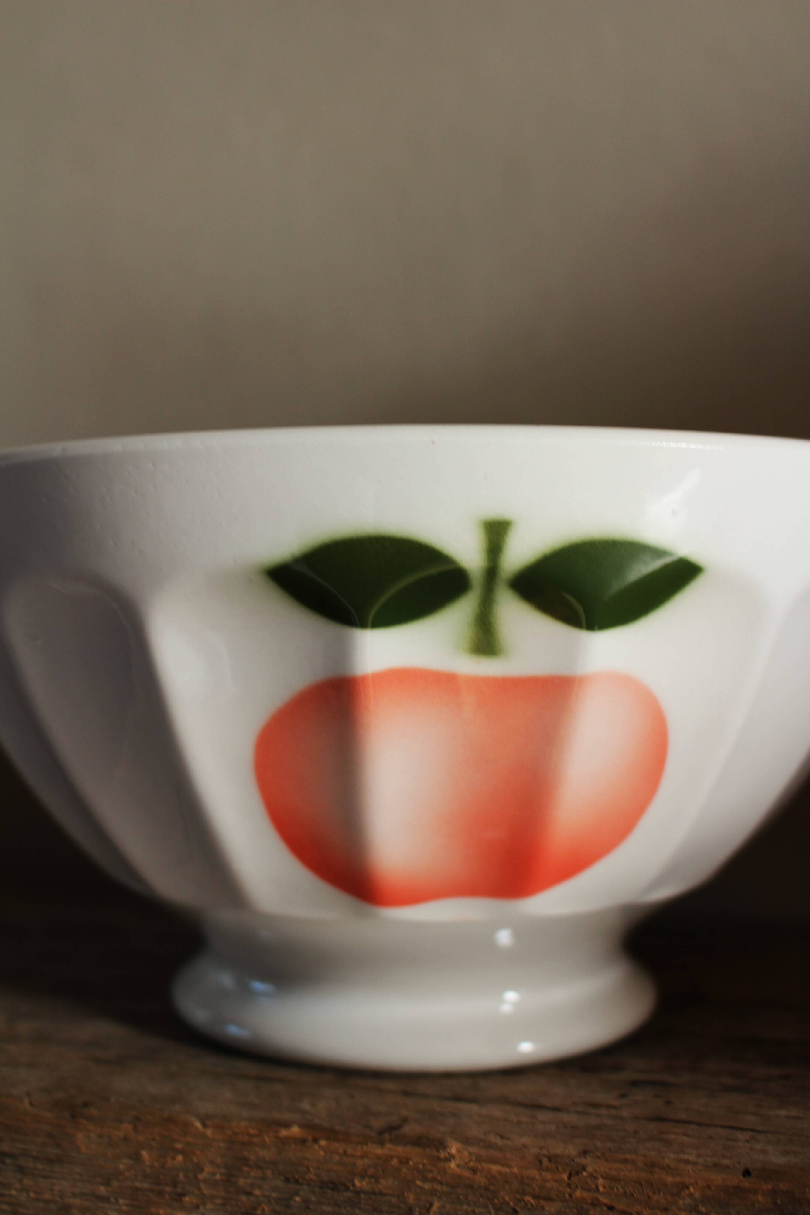 Large vintage apple ribbed footed bowl