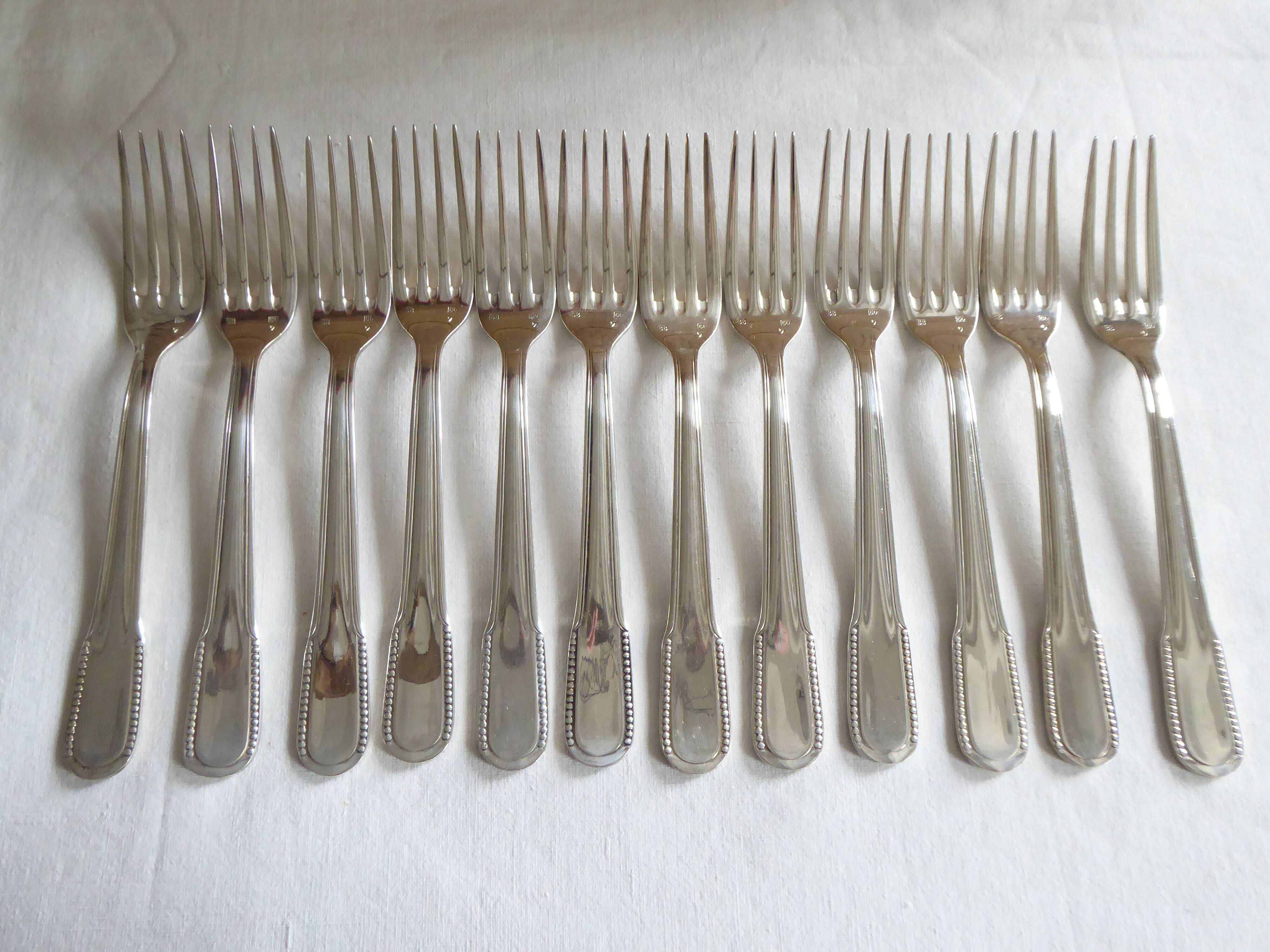 12 dessert forks, silver metal
