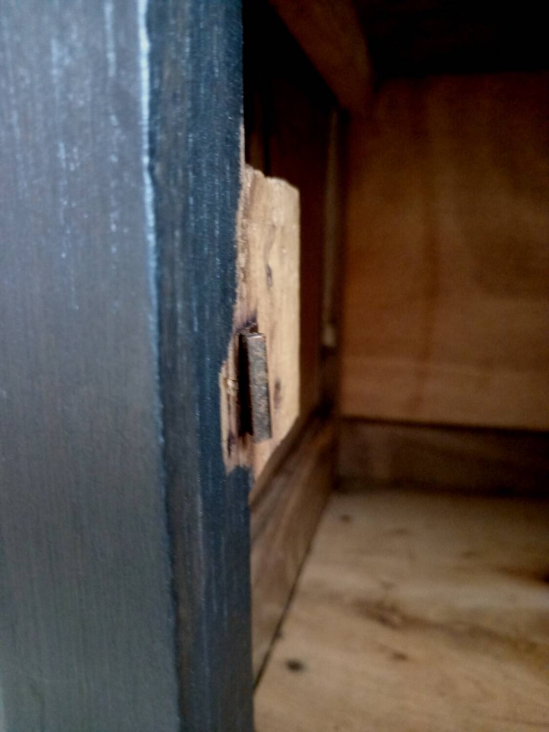 Bedside table / Side table