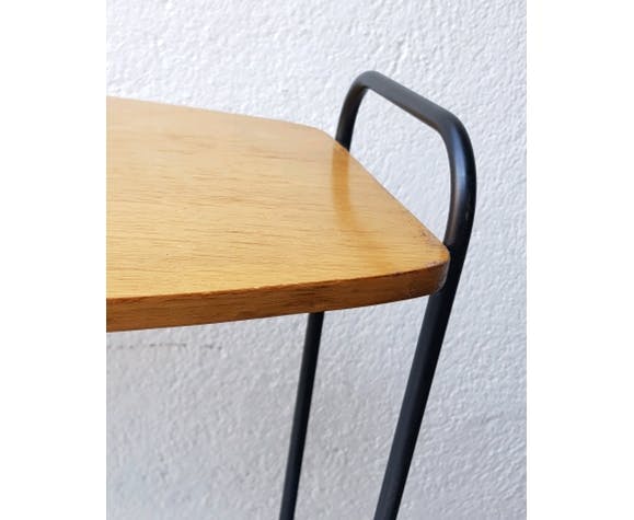 Table d'appoint porte revue 60