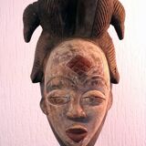 Punu mask on a base
