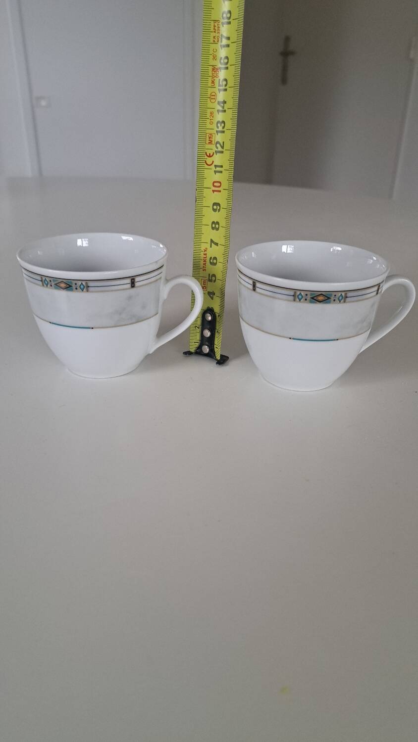Set of 2 Winterling mugs