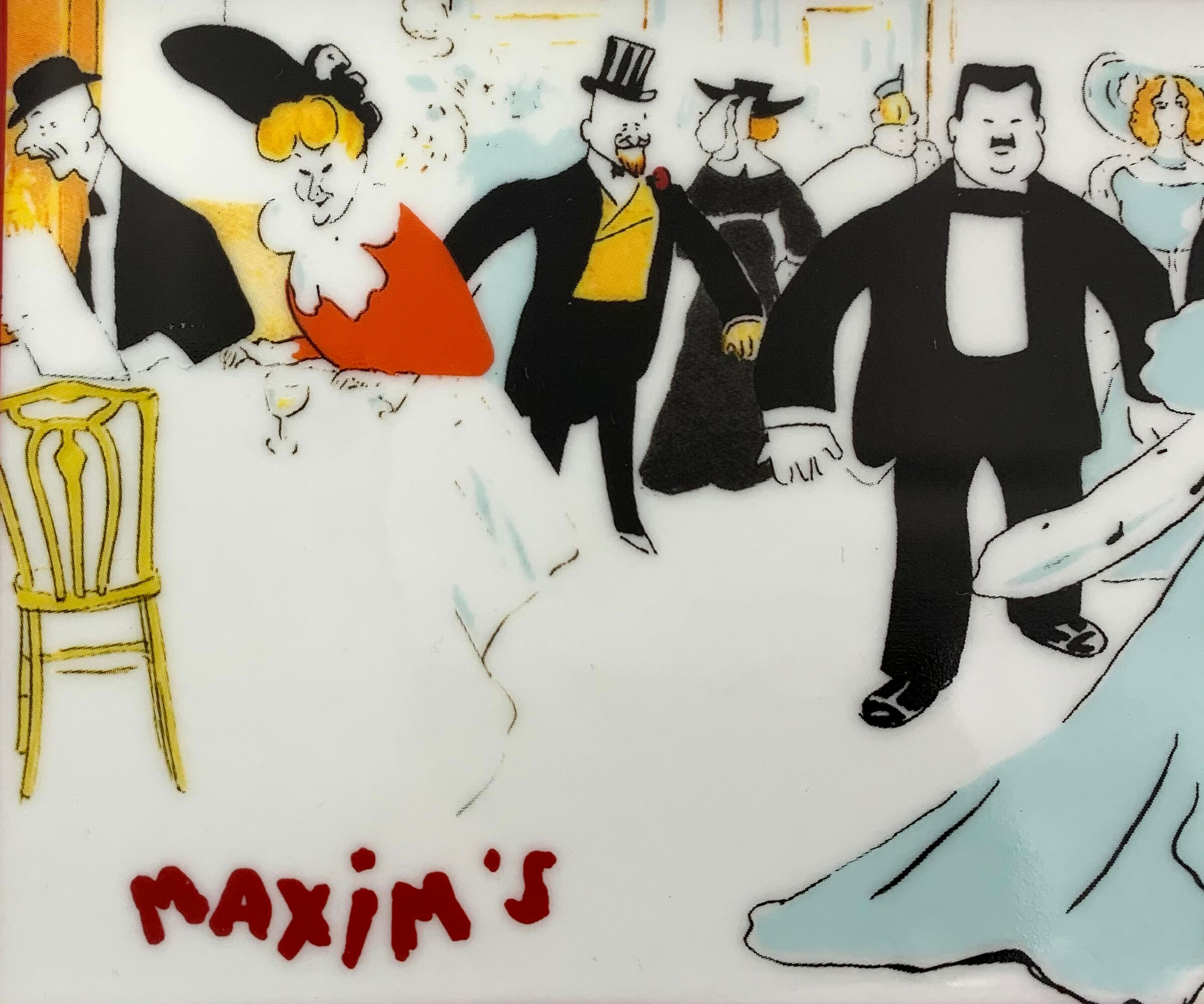 Mignardises dish or porcelain pastries, signed Maxim's de Paris - 1980s